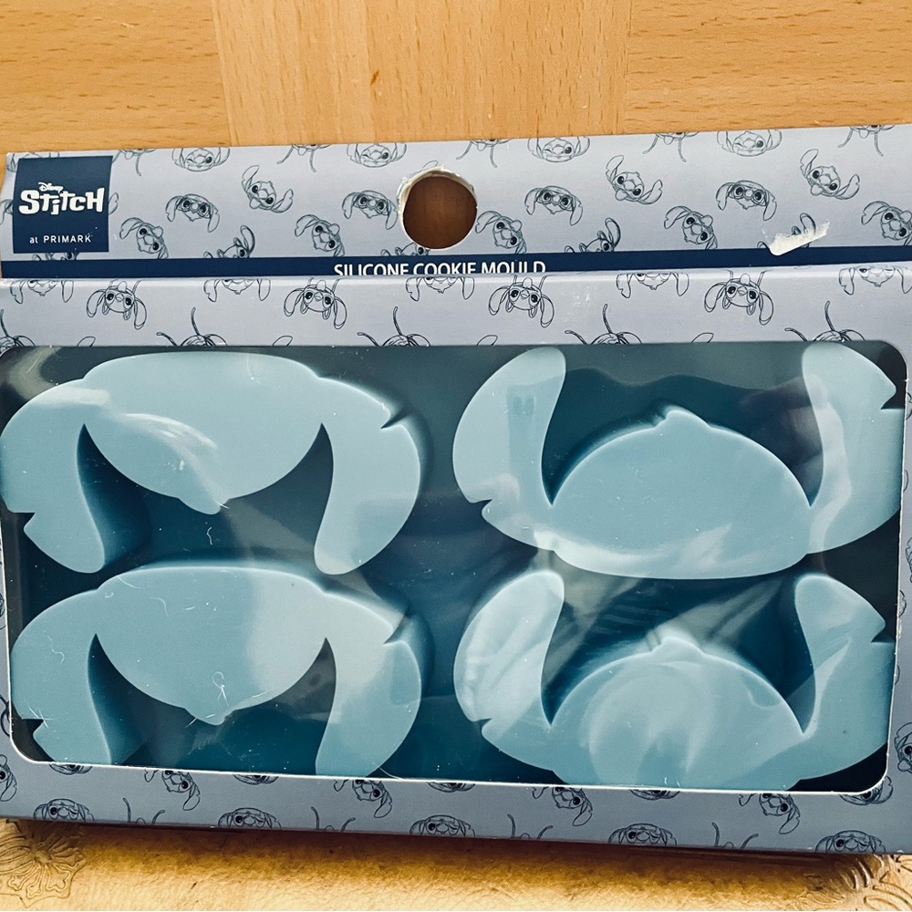 NWT DISNEY MUFFIN TRAY❗️